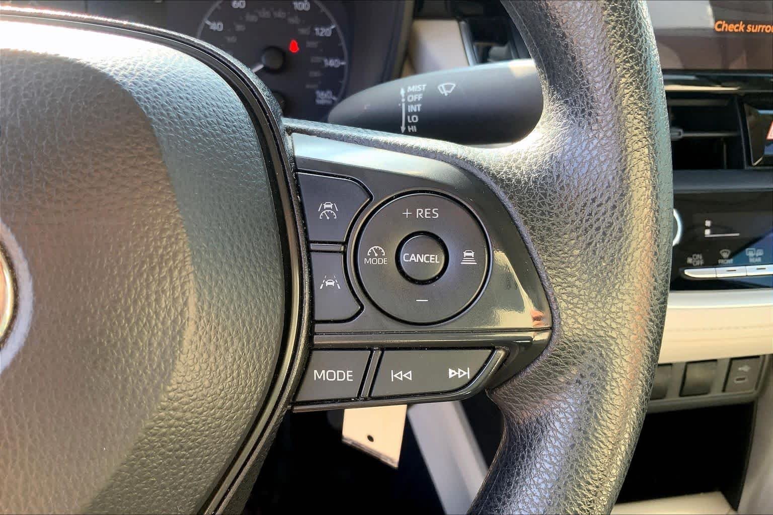 Used 2024 Celestite Toyota L image 24