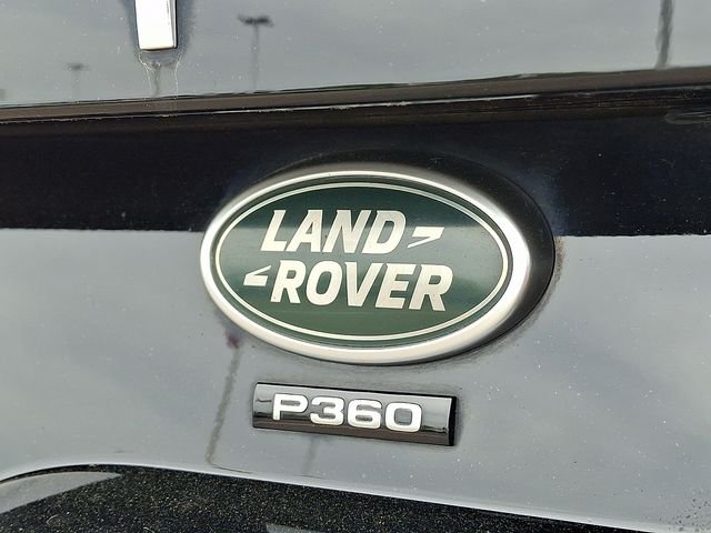 Used 2023 Santorini Black Land Rover Metropolitan Edition image 29