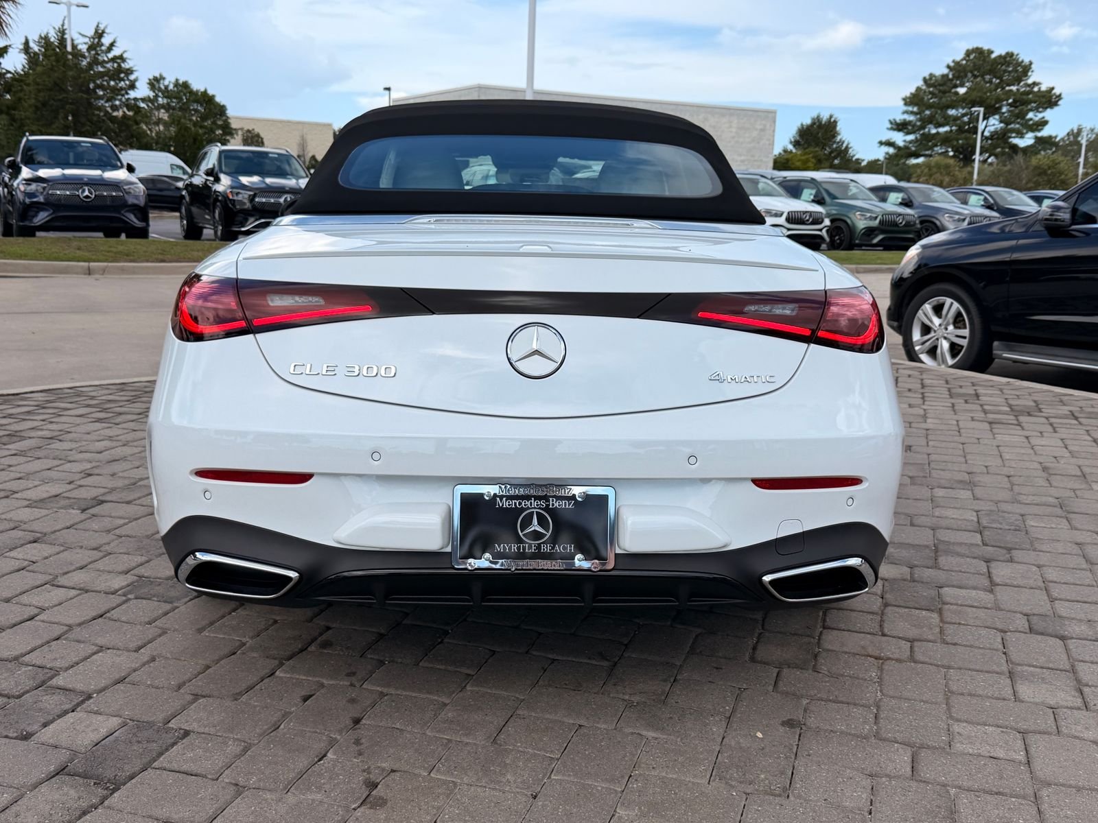 New 2027 White Mercedes-Benz CLE 300 image 8
