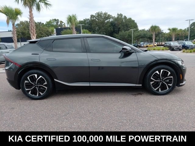 Used 2023 Gray Kia Wind AWD image 4