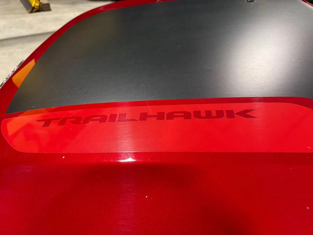 Certified Used 2025 Red Hot Pearlcoat Jeep Trailhawk image 15