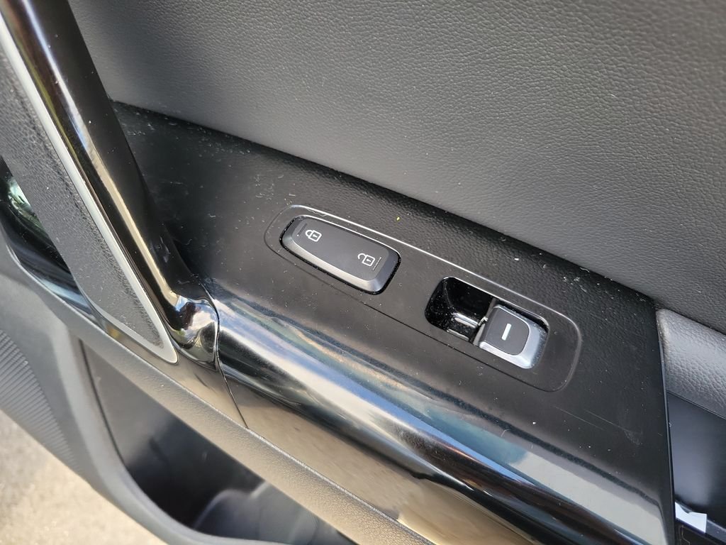 Used 2020 Steel Gray Kia SX image 11