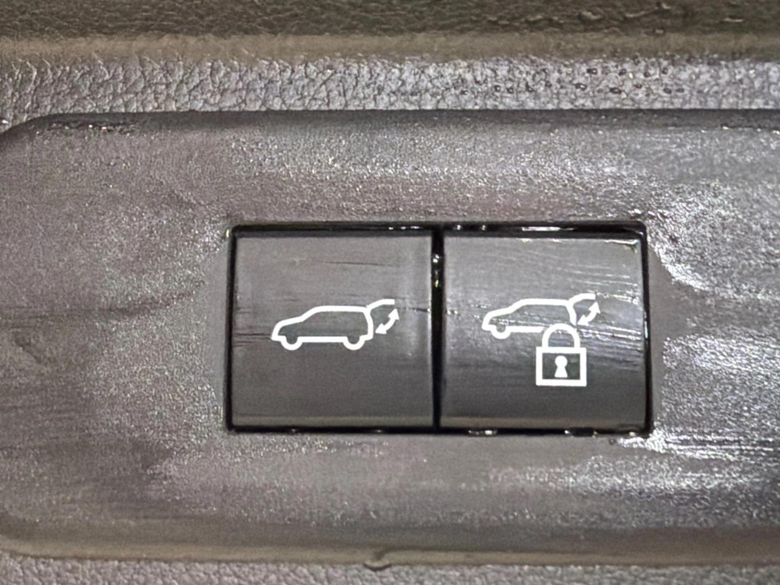 Used 2026 Midnight Black Metallic Toyota XLE image 19