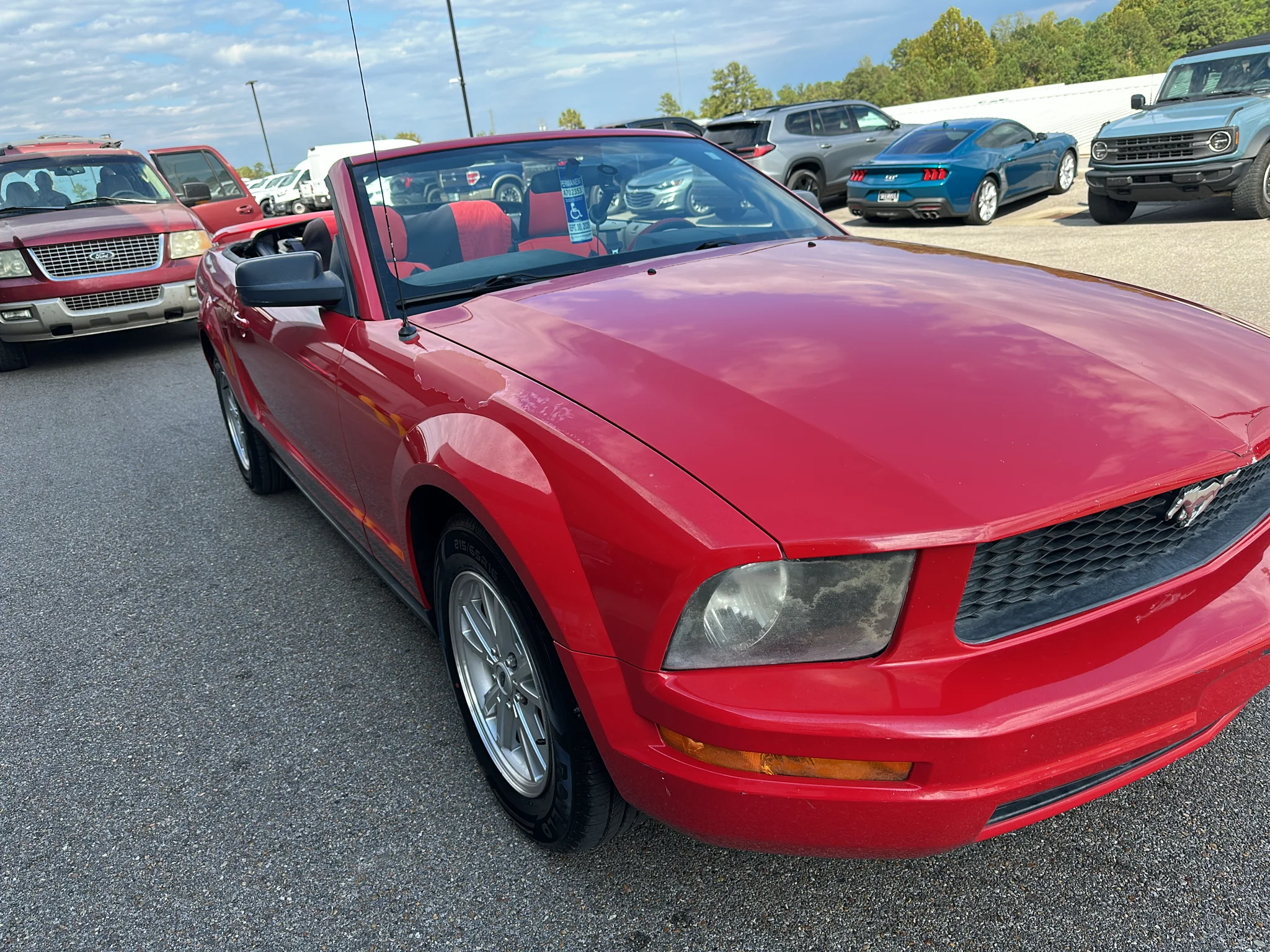 Used 2005  Ford Base image 3