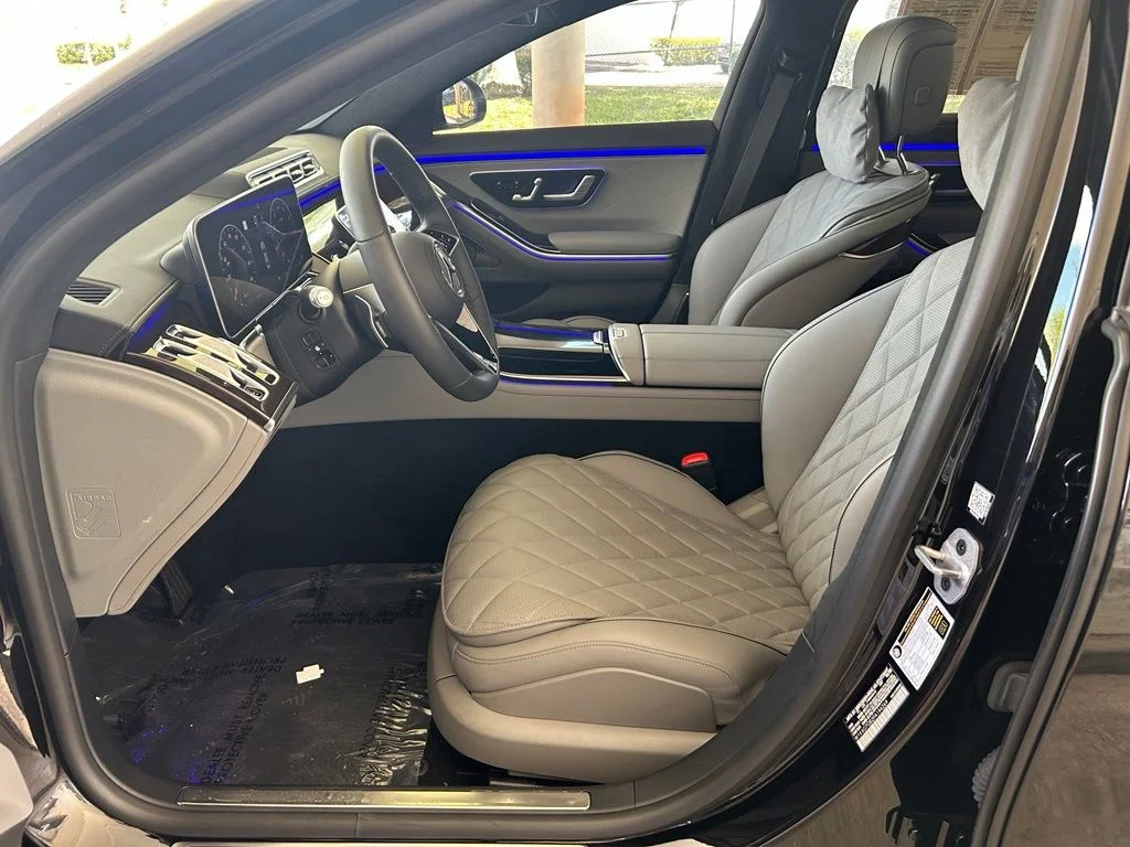 Used 2023 Silver Mercedes-Benz S 580 image 5