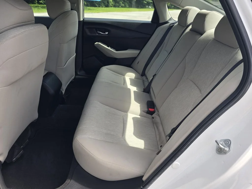 Used 2023 Platinum White Pearl Honda LX image 11