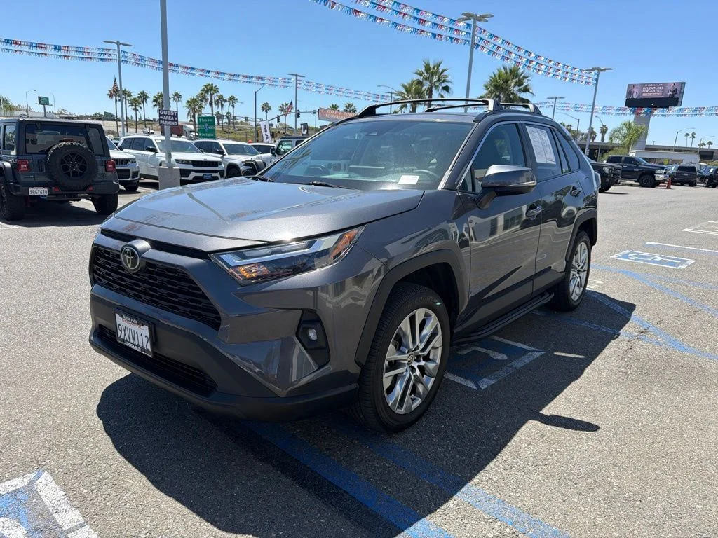 2023 Toyota RAV4 XLE Premium