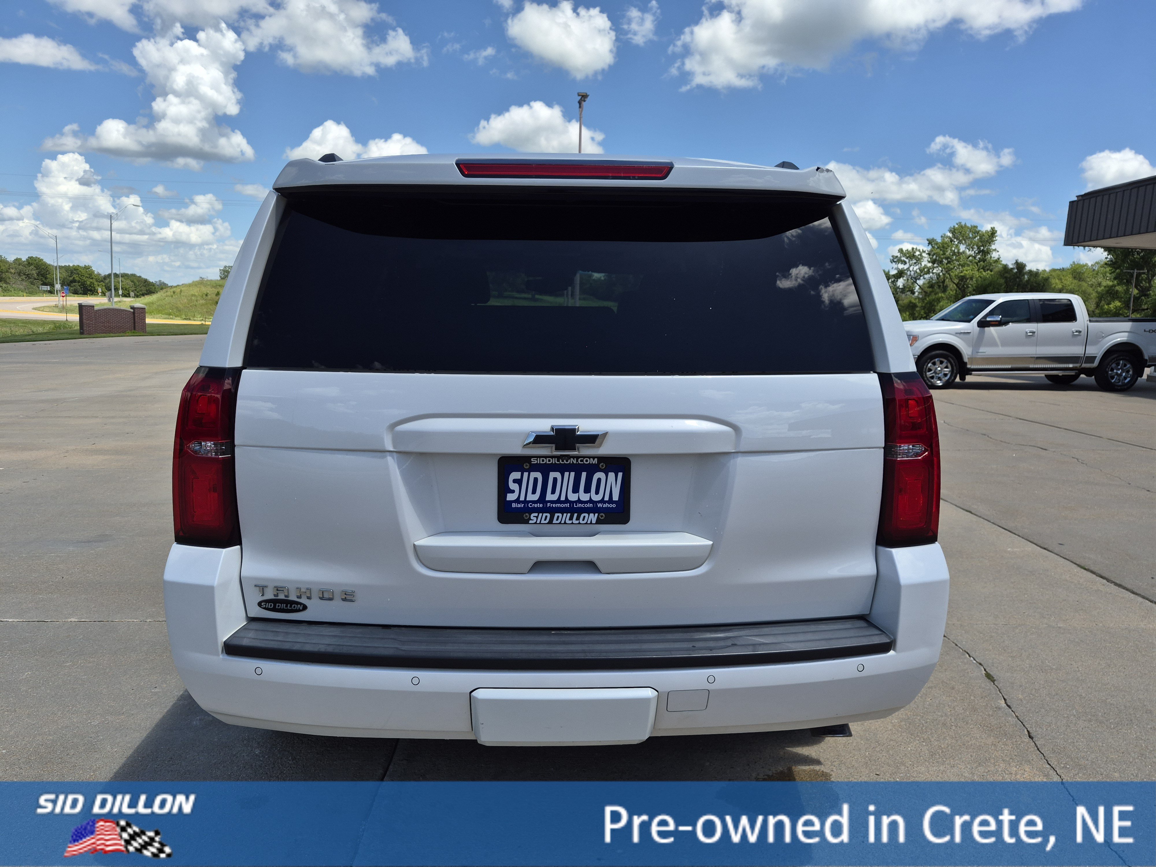 Used 2019 Iridescent Pearl Tricoat Chevrolet LT image 19