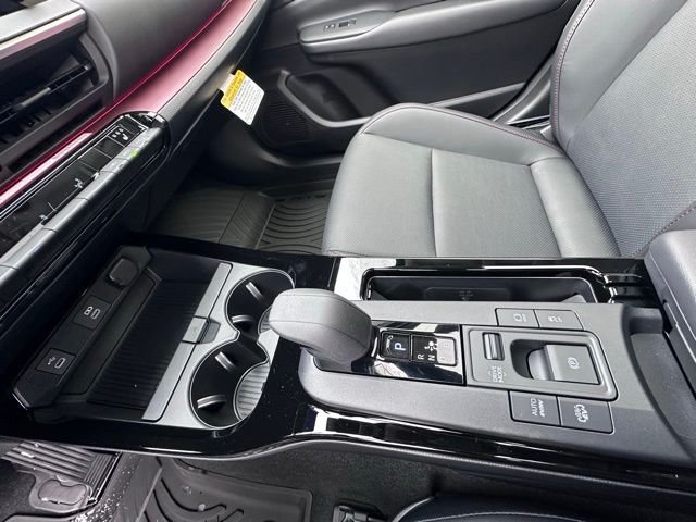 2026 Toyota Prius Plug-in Hybrid XSE - Photo 28