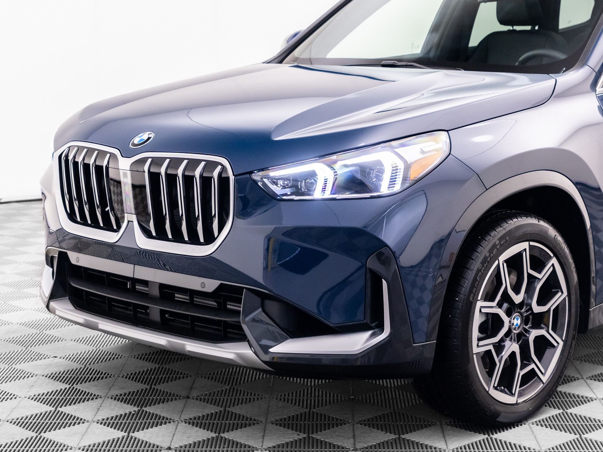 New 2026 Night Dusk Blue Metallic BMW xDrive28i image 37