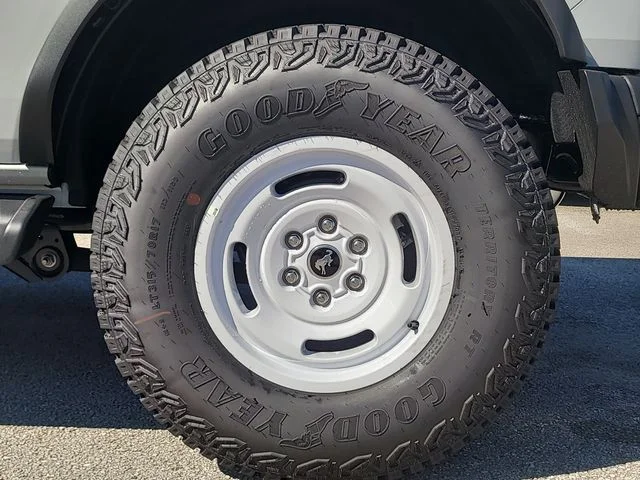 New 2026 Avalanche Ford Heritage Edition image 8