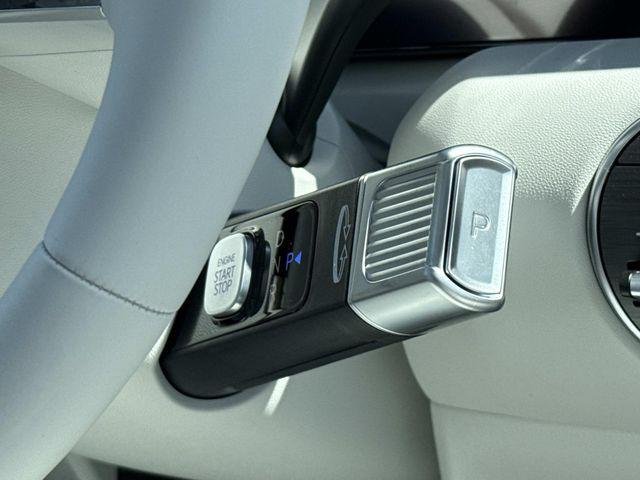 New 2026 Black Hyundai Blue SEL Premium 8P image 21