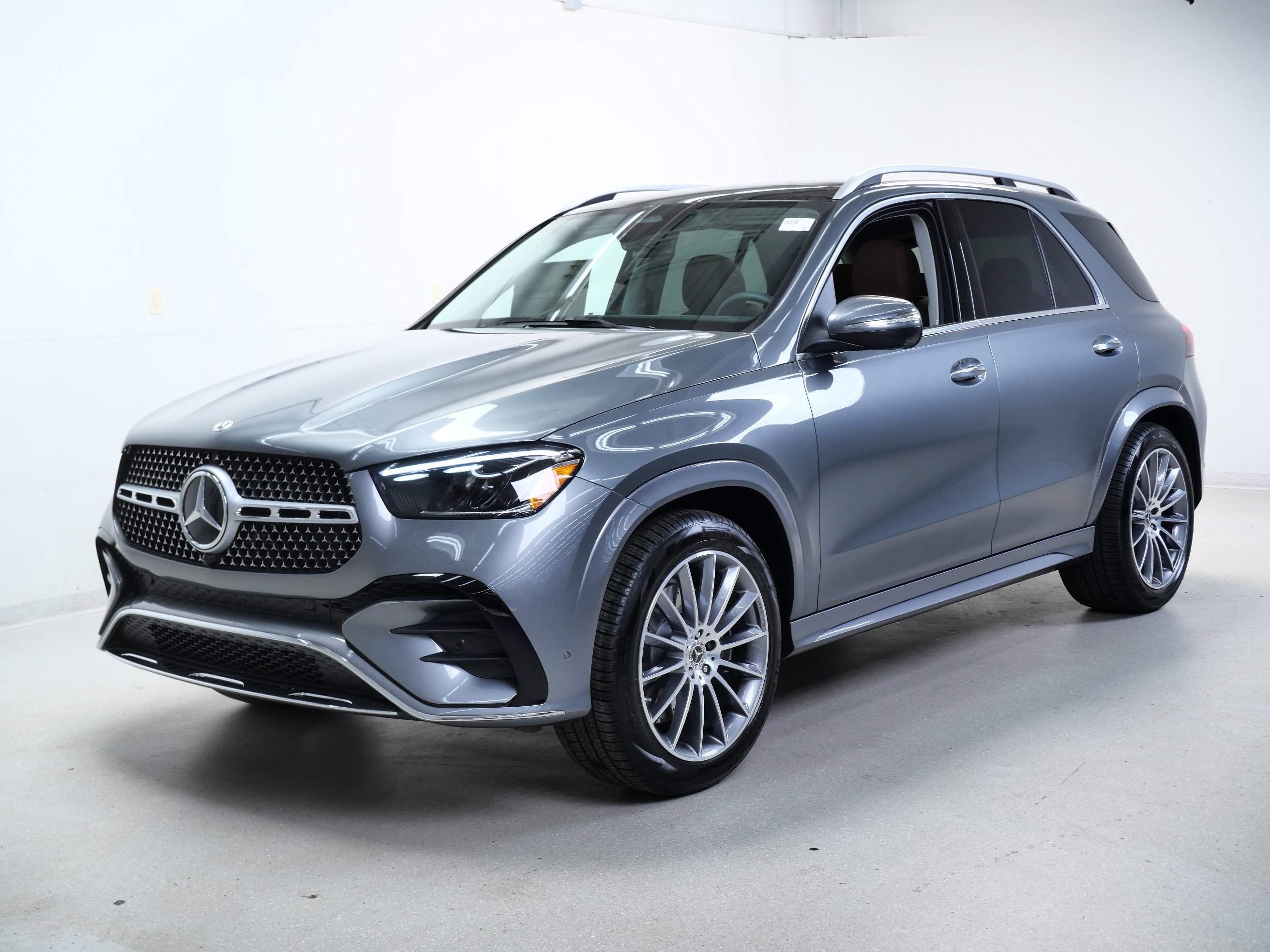 New 2026 Selenite Grey Metallic Mercedes-Benz GLE 350 image 4