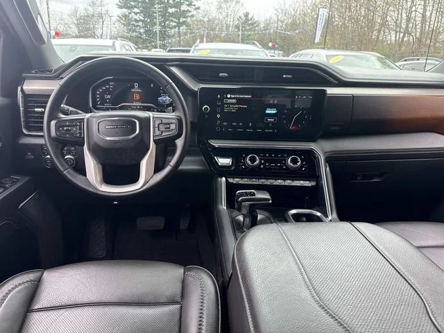 Used 2024 Black GMC Denali image 15
