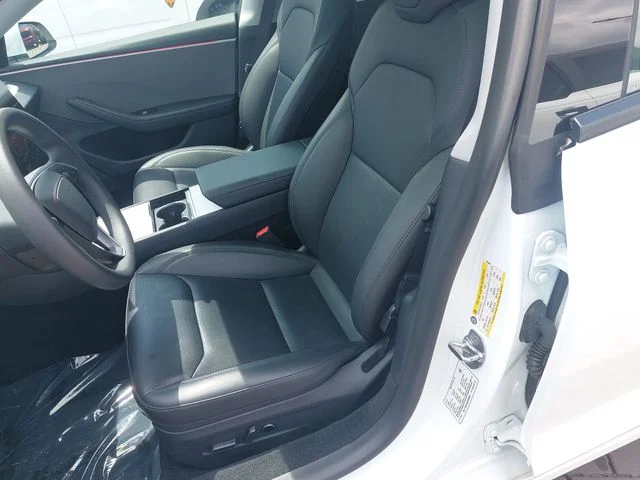 Used 2025 White Tesla Long Range image 15