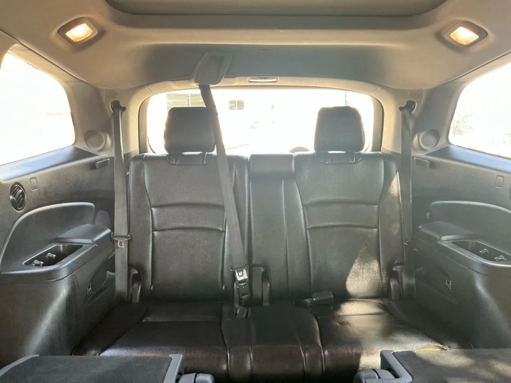 Used 2017 White Honda Elite image 33