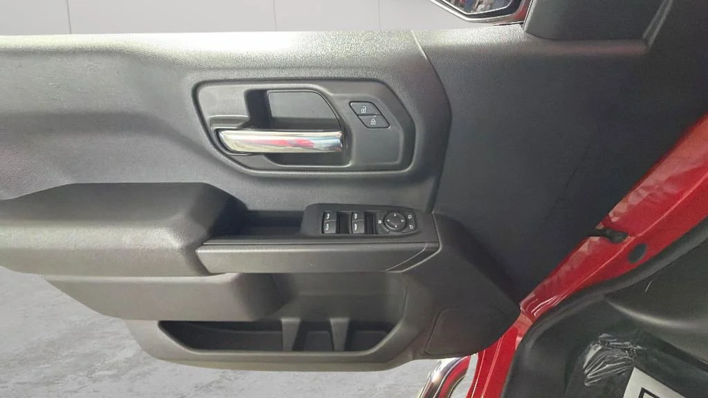 Used 2025 Red Hot Chevrolet Custom image 25