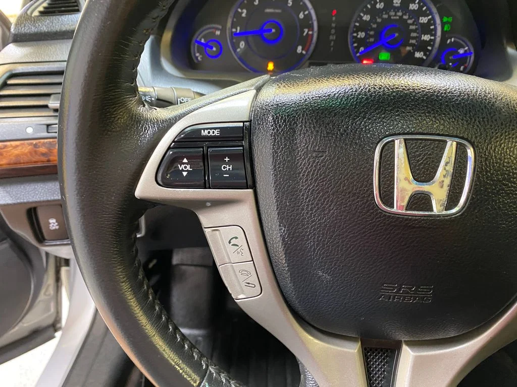 Used 2012 Silver Honda EX-L image 33
