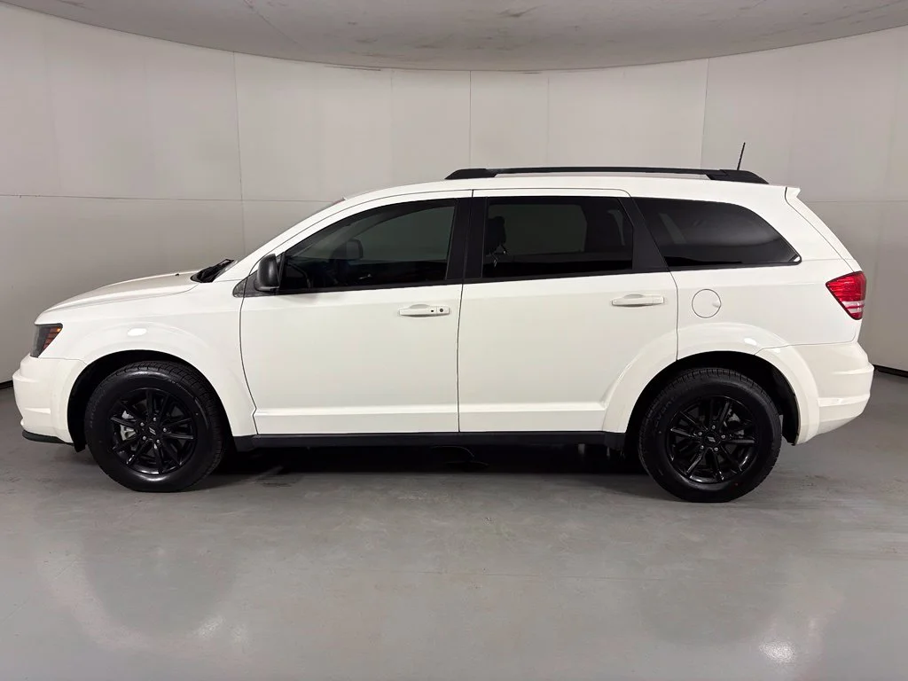 Used 2020 White Dodge SE image 5