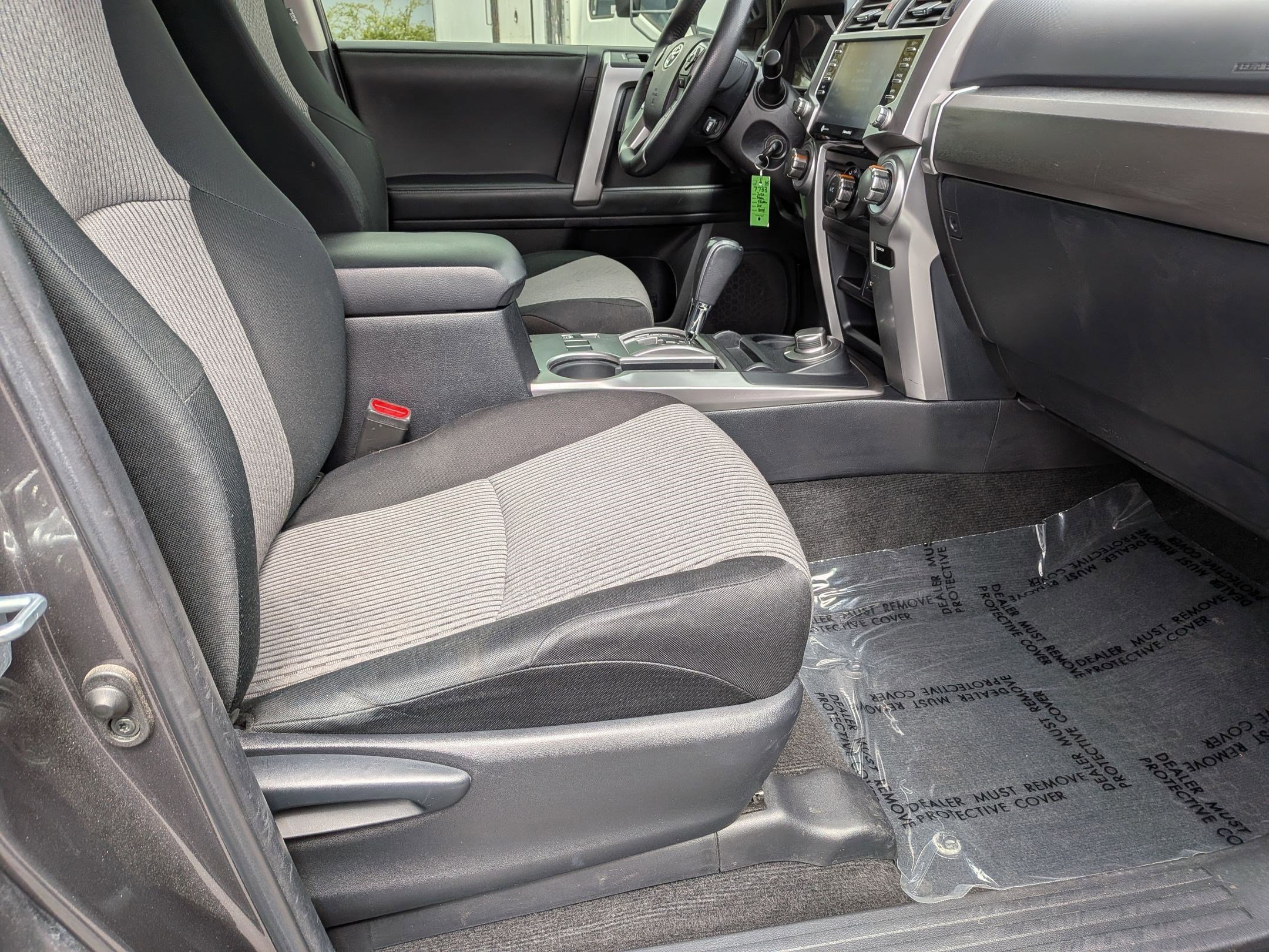 2020 Toyota 4Runner SR5 - Photo 27