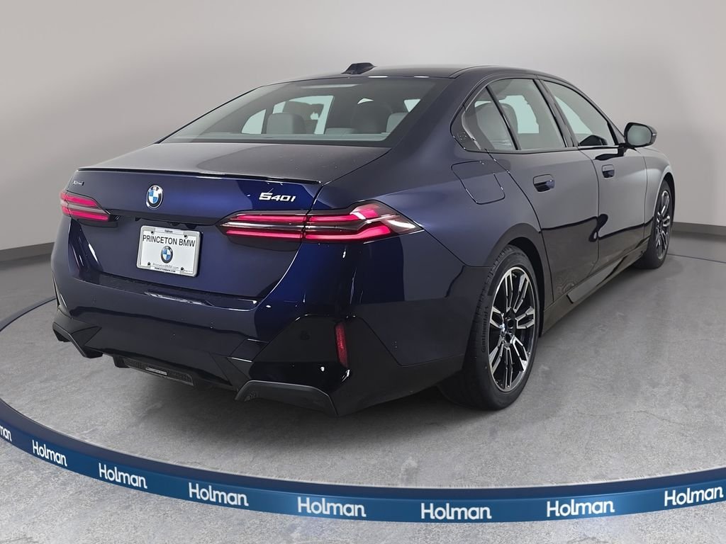 New 2027 Tanzanite Blue II Metallic BMW 540i xDrive image 5