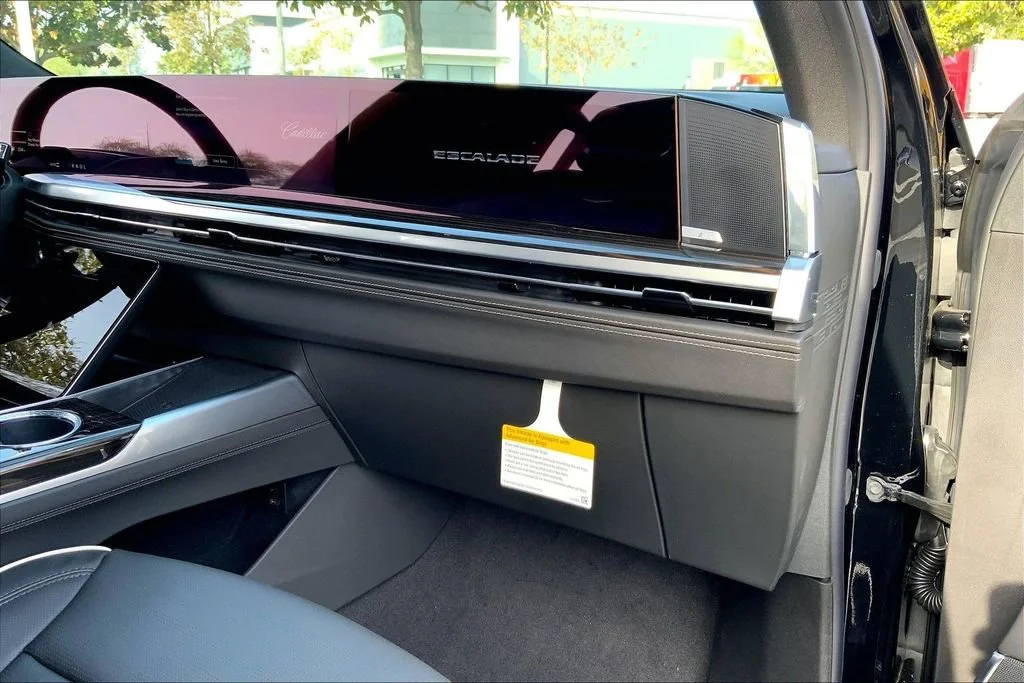 2026 Cadillac Escalade Luxury - Photo 31