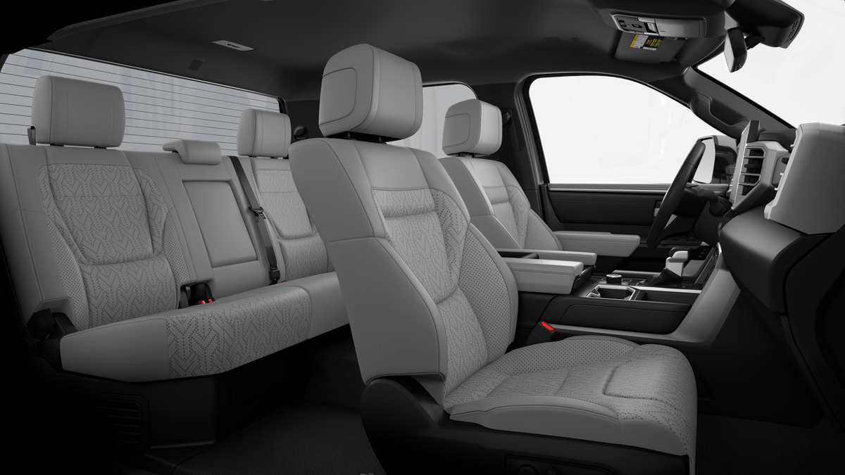 2025 Toyota Tundra Limited - Photo 28