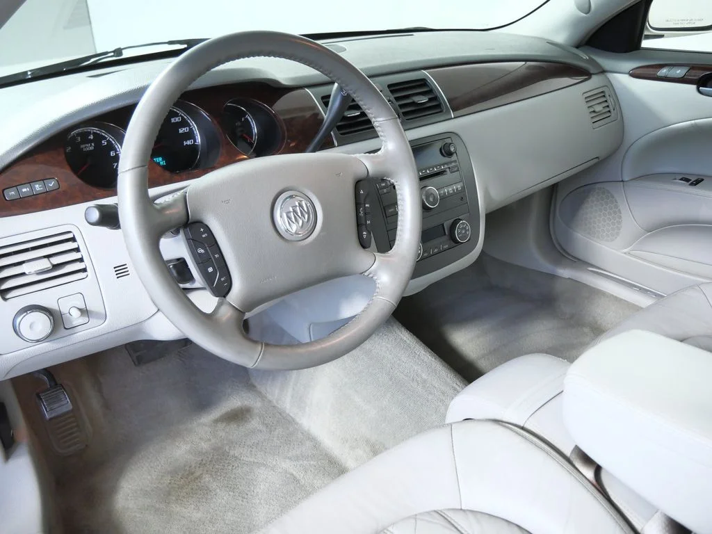 Used 2011 White Buick CXL image 3