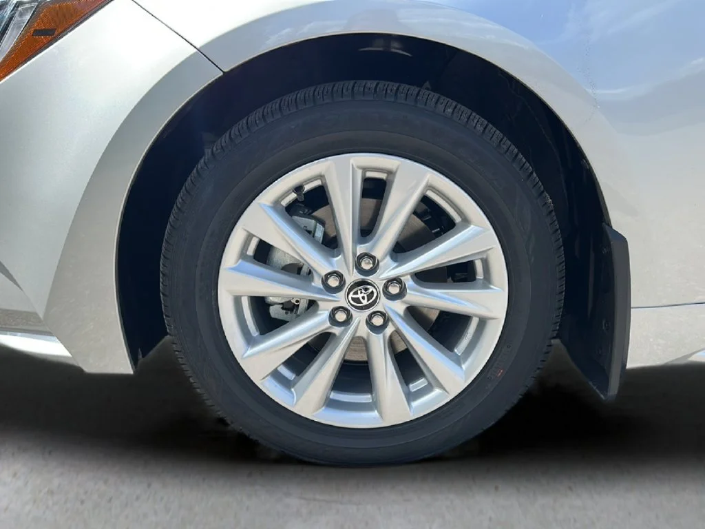 Used 2025 Celestite Toyota LE image 29