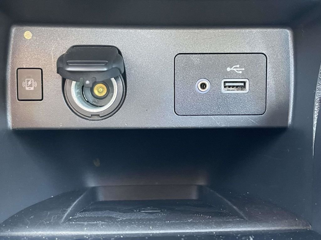 2025 Nissan Versa Sedan SV - Photo 30