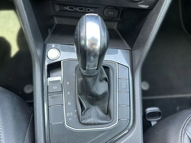 Used 2019 Black Volkswagen 2.0T SE image 20