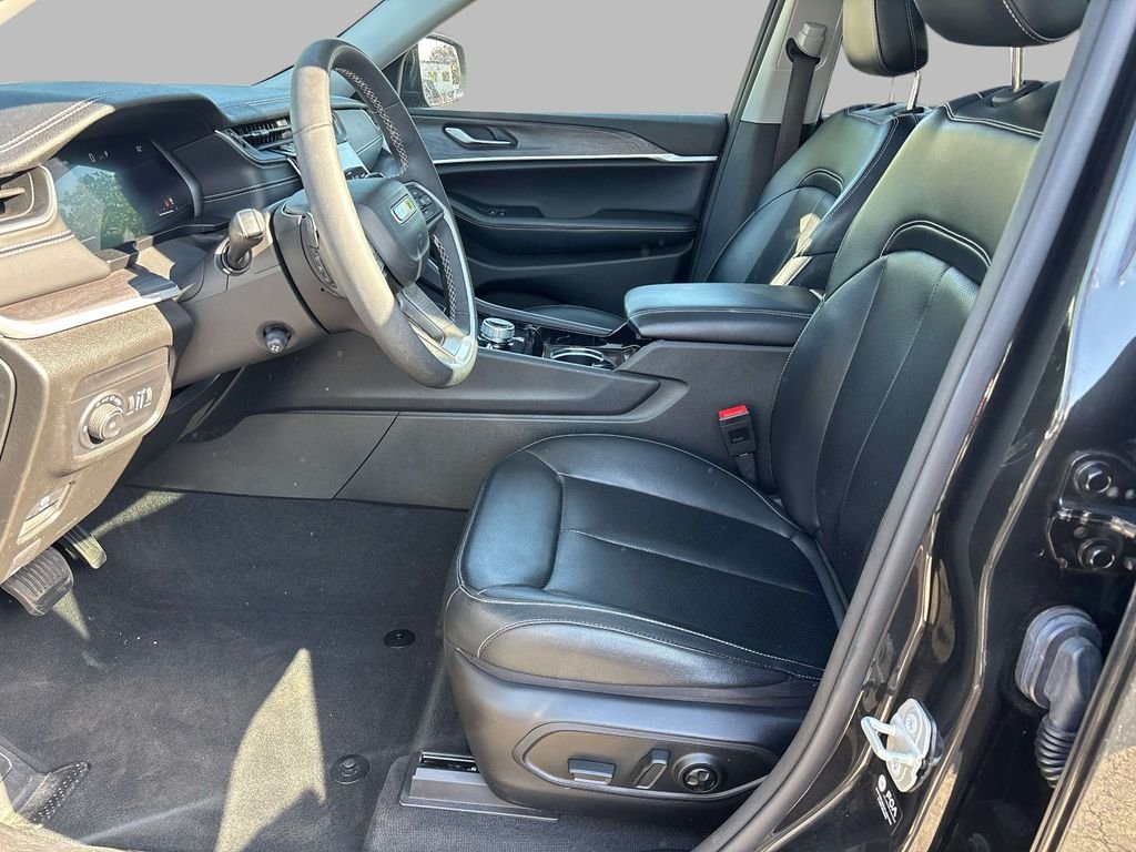 Used 2023 Black Jeep Limited image 9