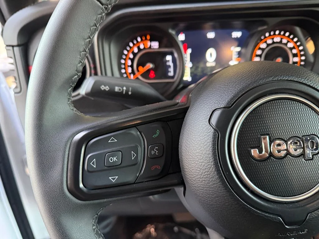 Used 2026 White Jeep Rubicon image 24
