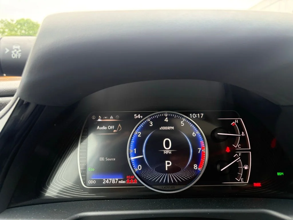 Used 2022 White Lexus 350 image 18