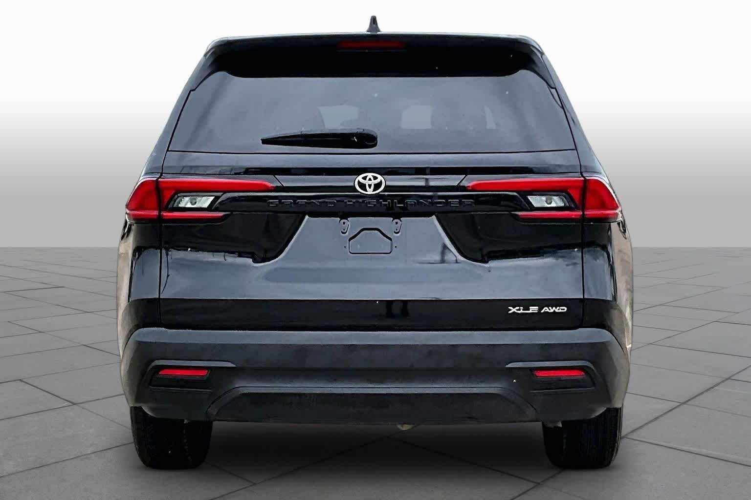 Used 2024 Midnight Black Metallic Toyota XLE image 5