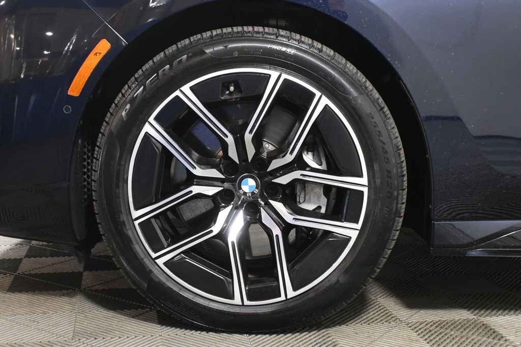 Used 2024 Black BMW 760i xDrive image 12