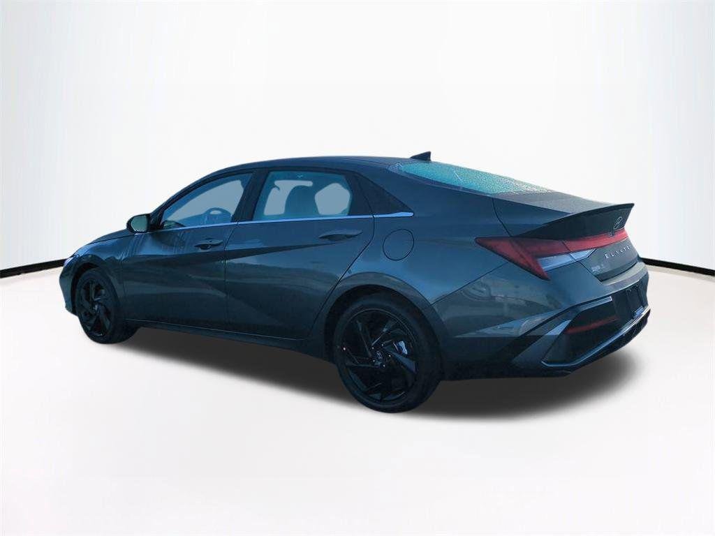 New 2026 Gray Hyundai SEL Sport Premium image 7