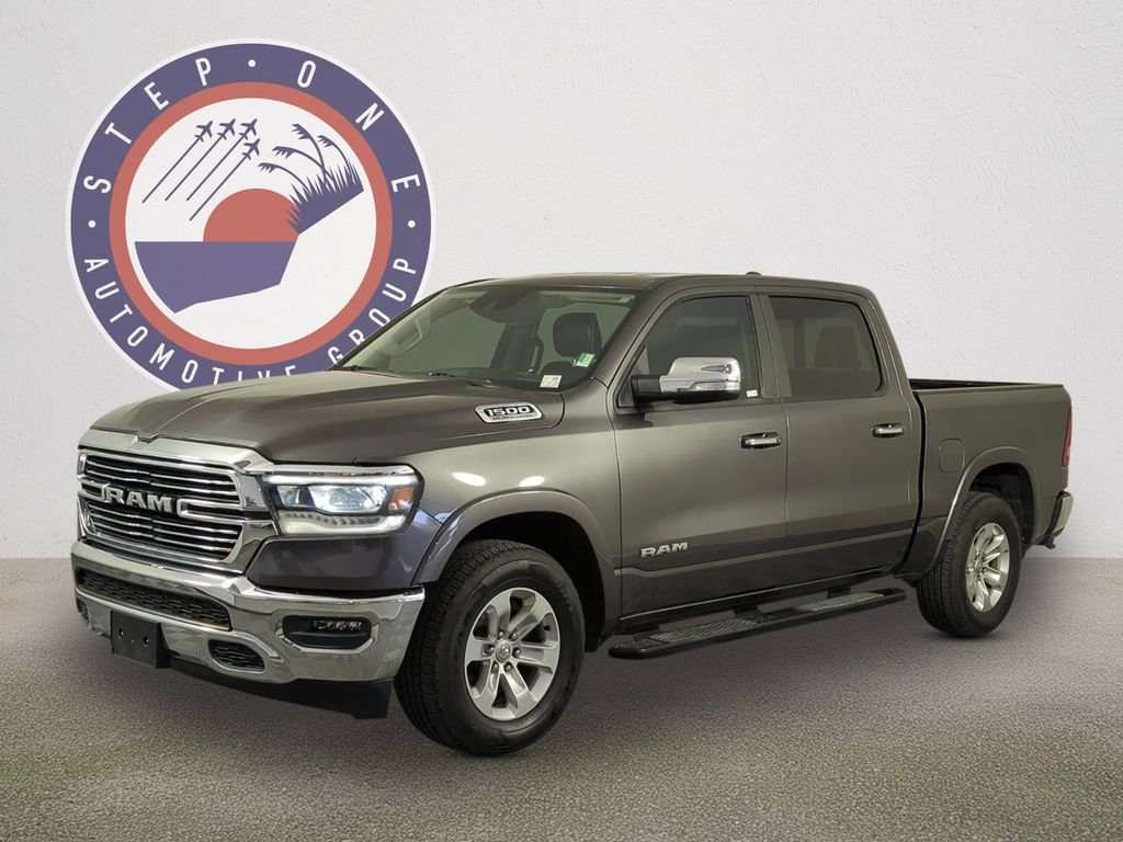2022 RAM 1500 Laramie 4x4 Crew Cab 5'7's photo