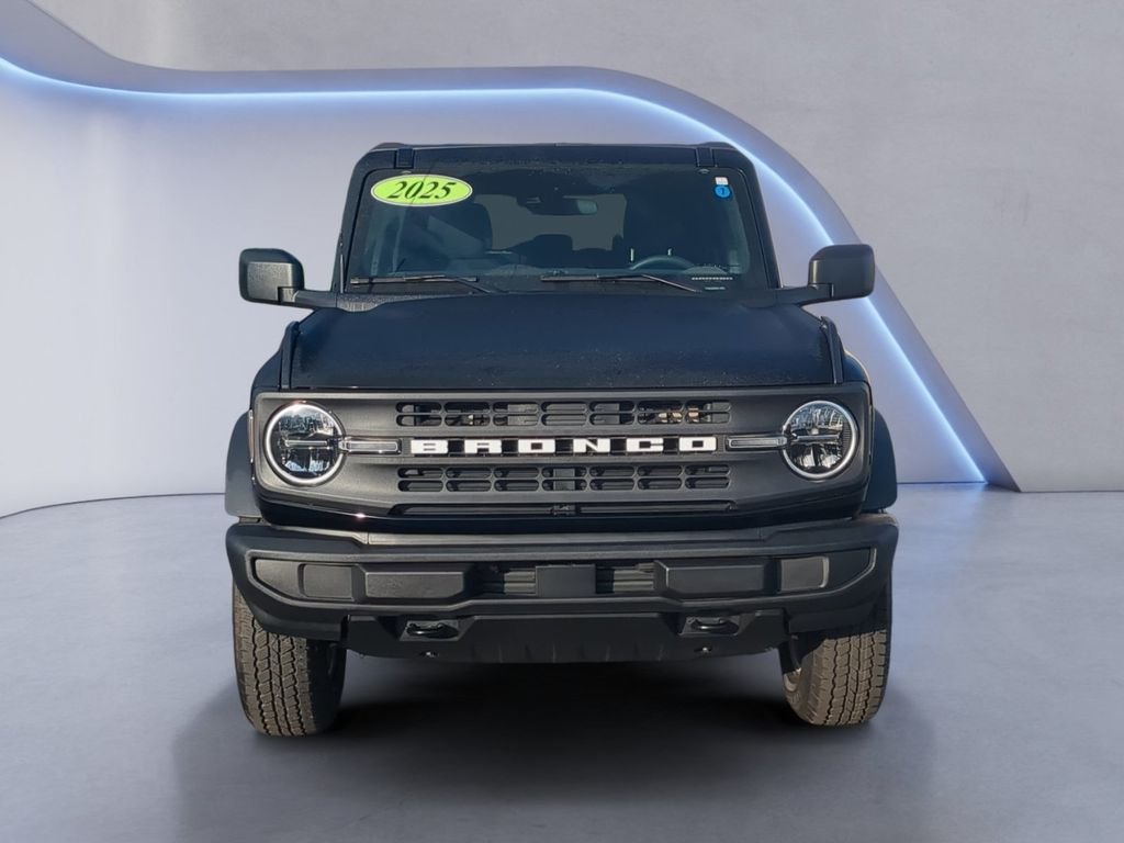 2025 Ford Bronco 4-Door Base - Photo 10