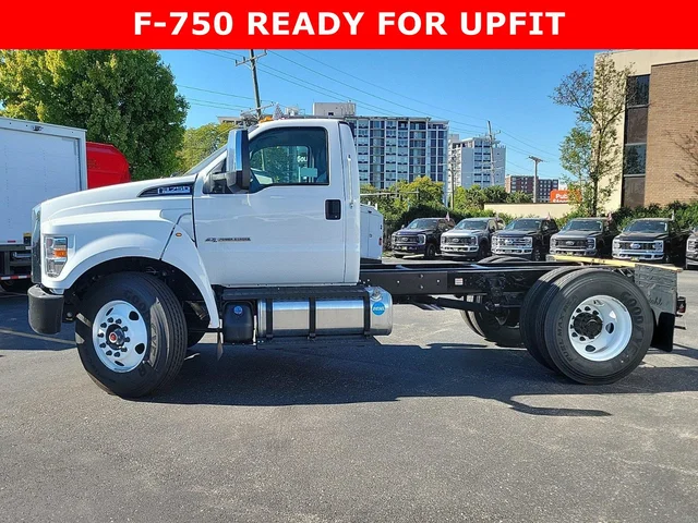 2025 FORD F-650-750 F-750 SD Diesel Straight Frame