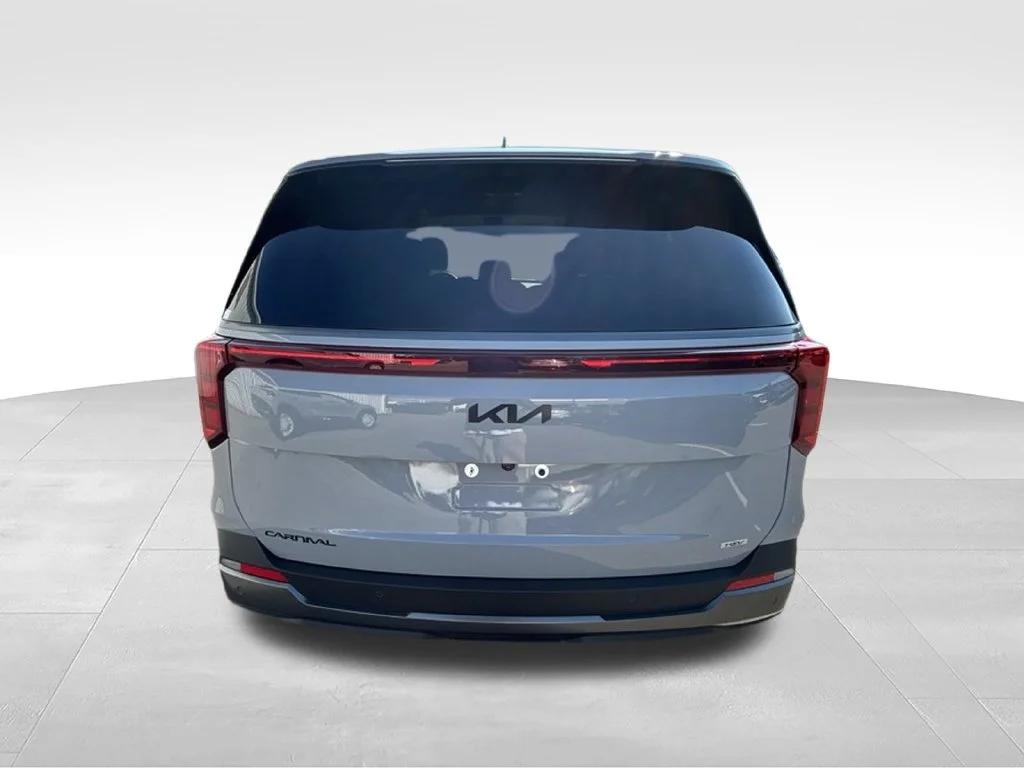 Used 2026  Kia  image 4