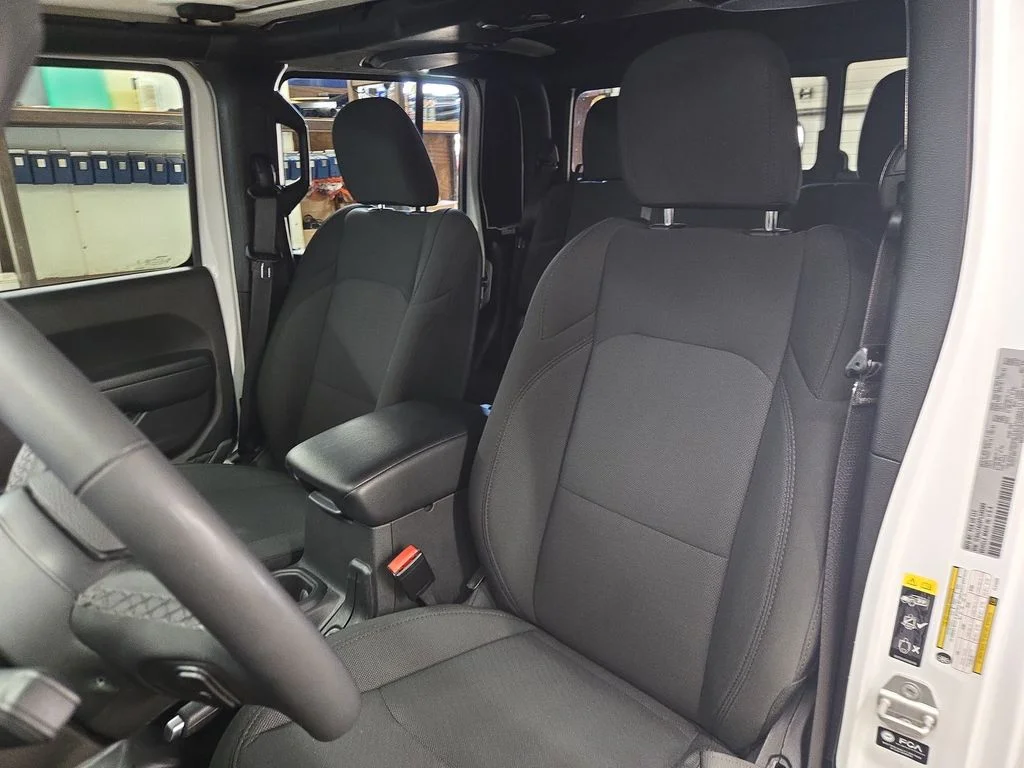 Used 2023 White Jeep Willys image 13
