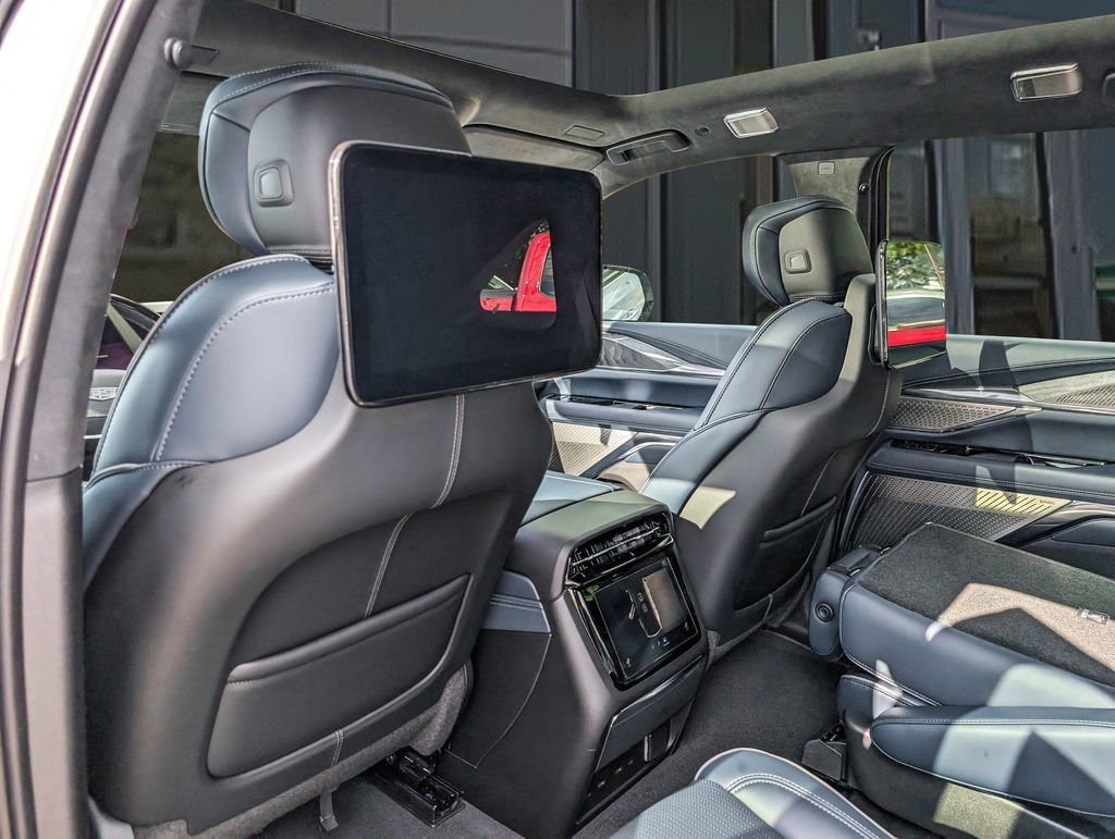 2026 Cadillac Escalade IQ Premium Luxury - Photo 16