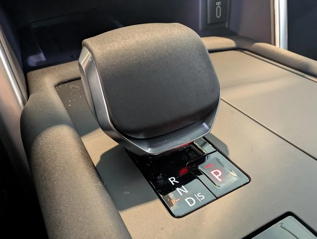 New 2026 Carpathian Grey Land Rover  image 24