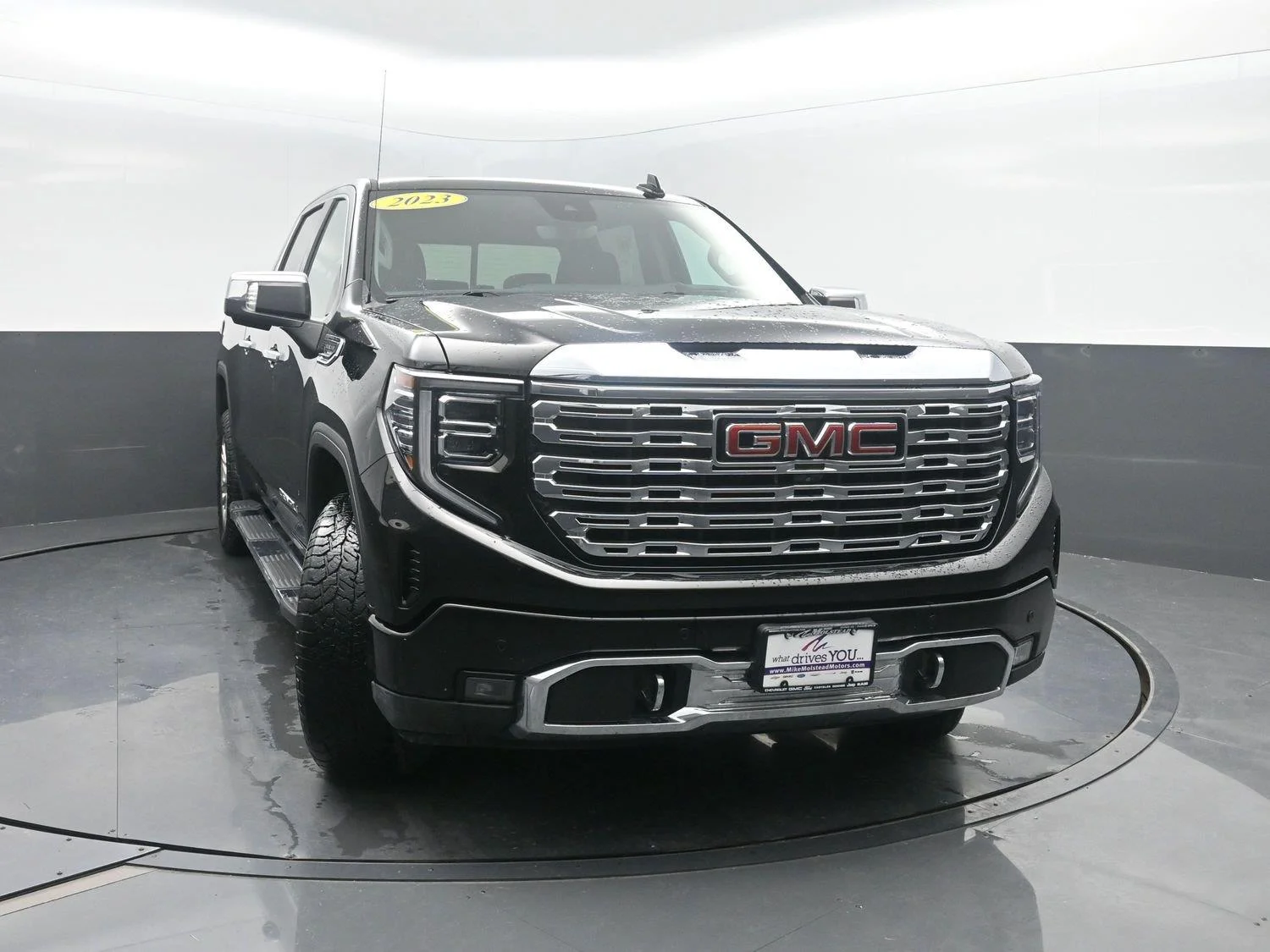 Used 2023 Onyx Black GMC Denali image 48