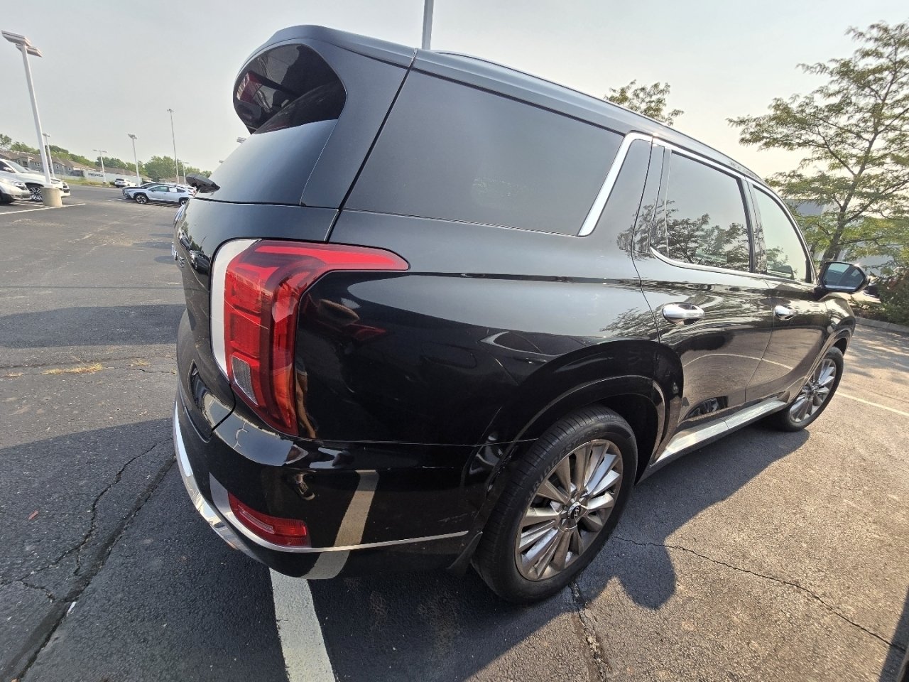 Used 2020 Black Hyundai Limited image 6