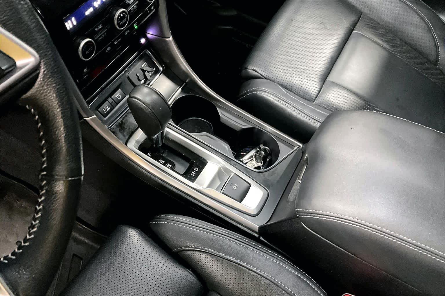 Used 2022 Crystal White Pearl Subaru Limited image 15