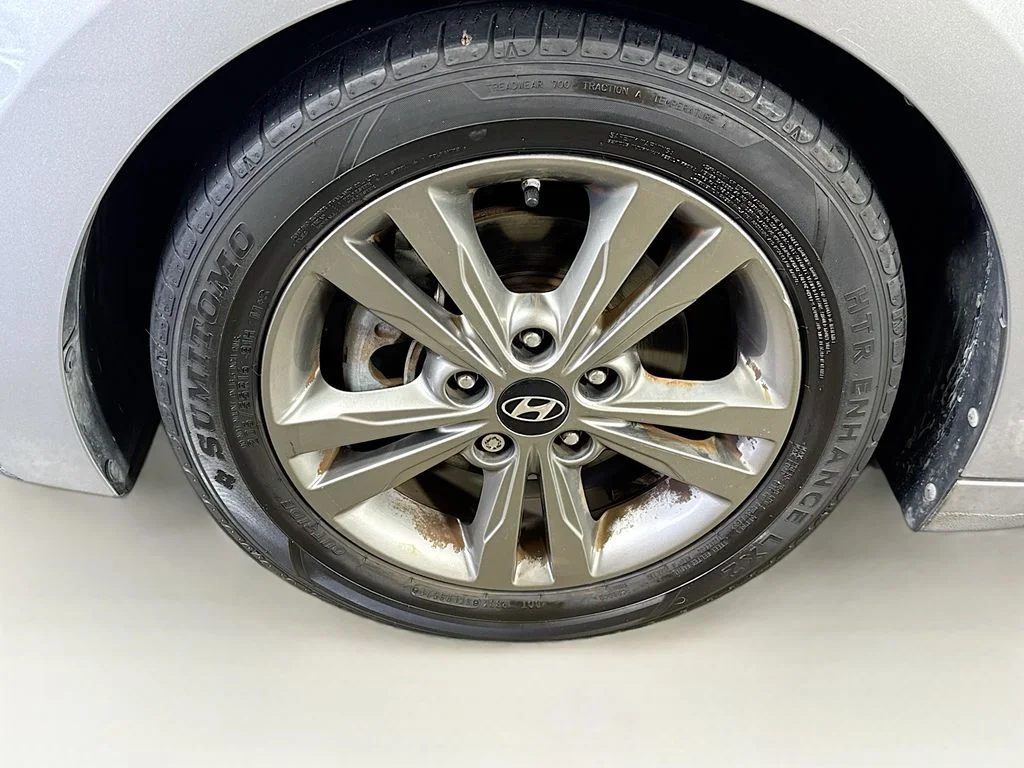 Used 2017 Gray Hyundai SE image 37