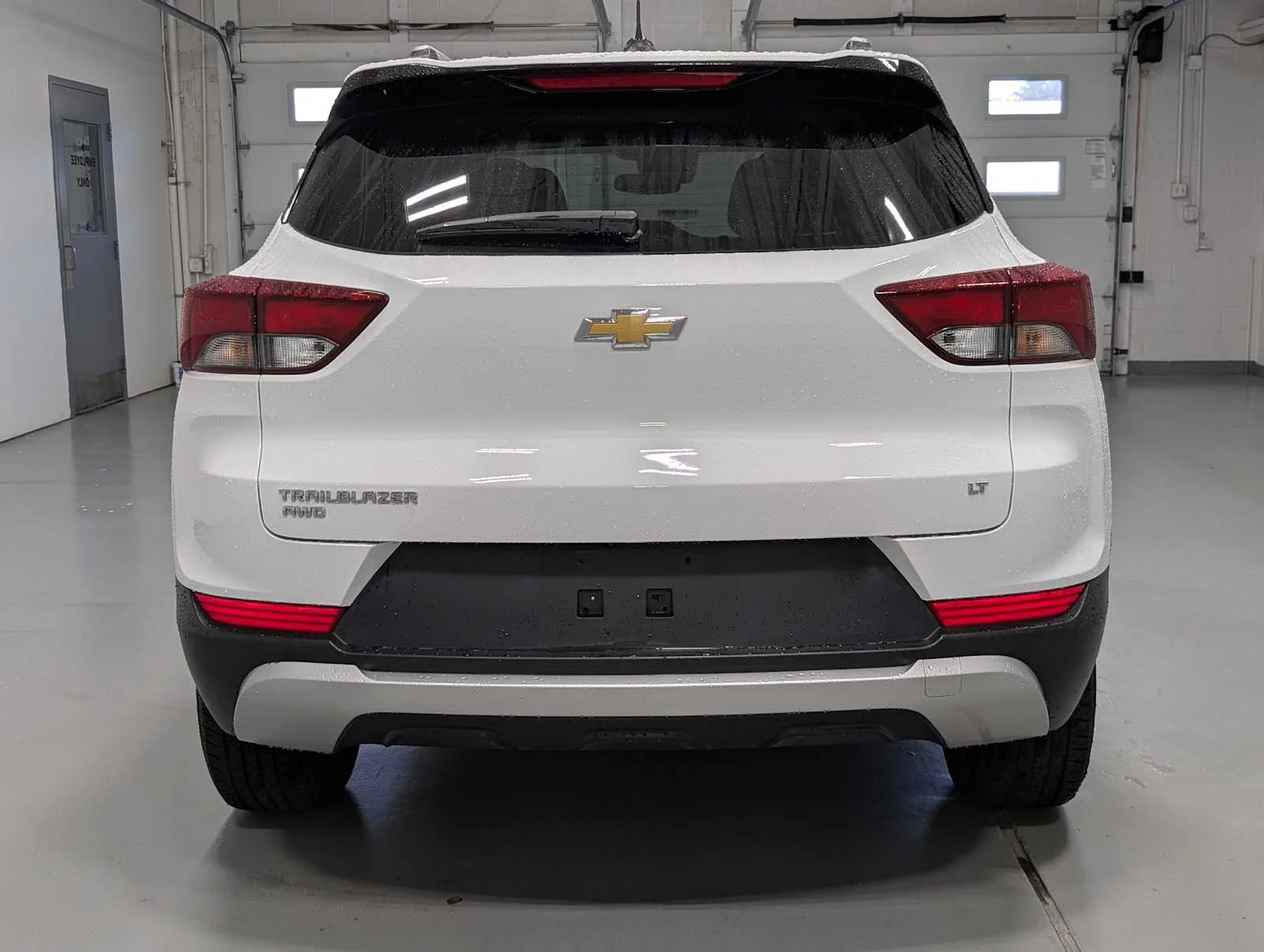 Used 2022 Summit White Chevrolet LT image 9