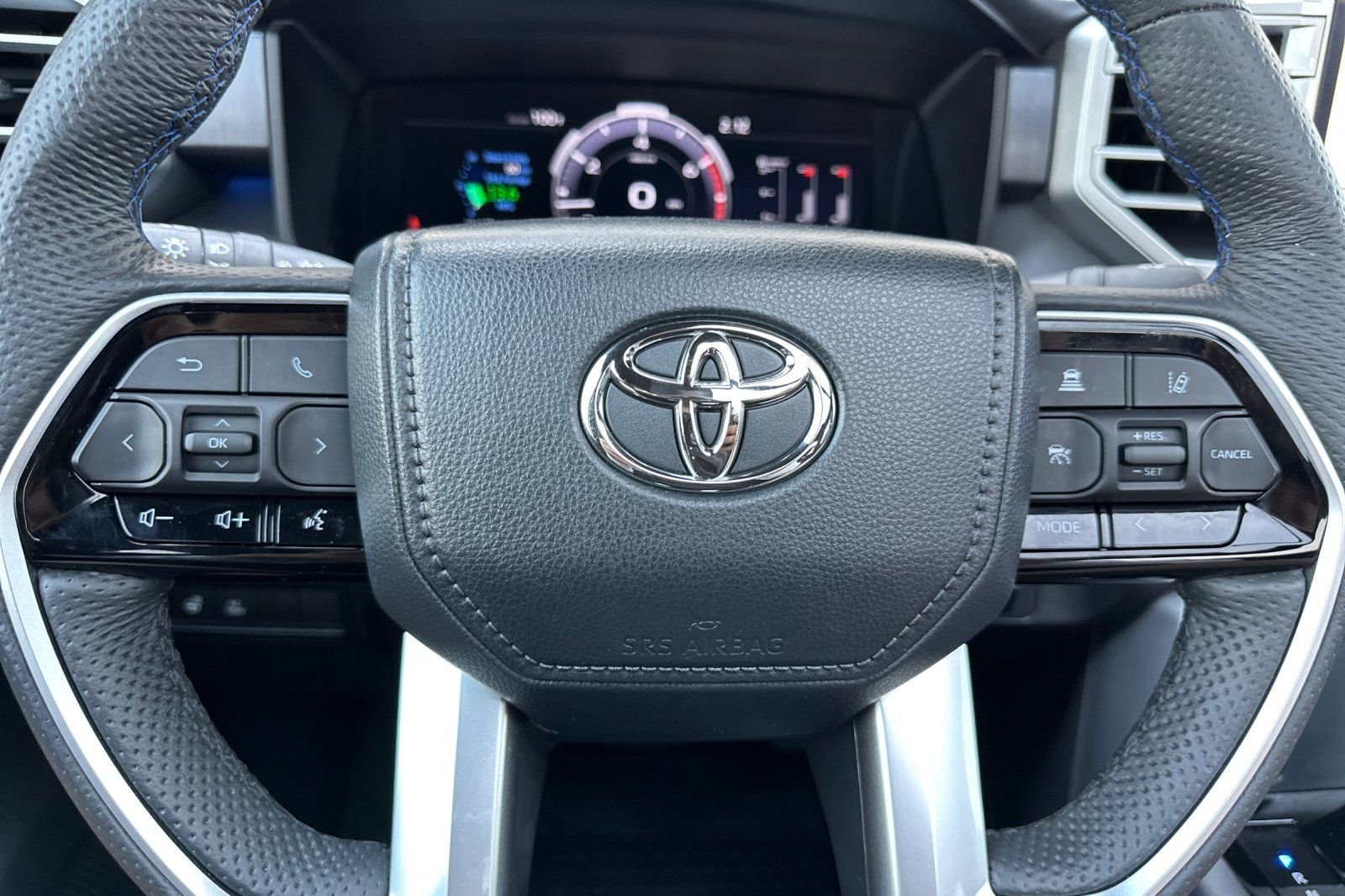 Used 2024 Silver Toyota Platinum image 22